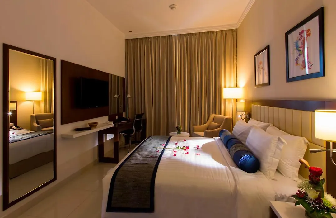 Deluxe Studio Vacation Home Rental In Quiet Location-1