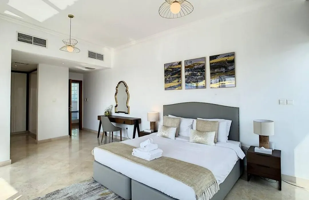 Key View - Dorra Bay-1