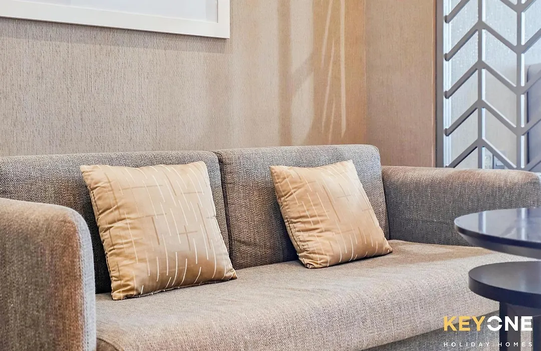 Sleek Studio In Prive With Stunning Canal View-1