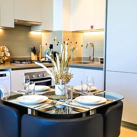 Stay By Latinem Luxury 2Br Holiday Home Cv B1309 Near Burj Khalifa-3