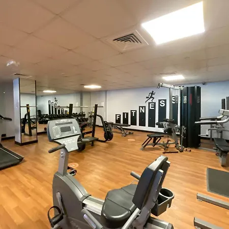 Higuests - Modern Apt In Dubai Marina With Pool And Gym-3