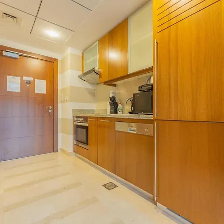 First Class Studio With Dubai Downtown Boulevard View-3