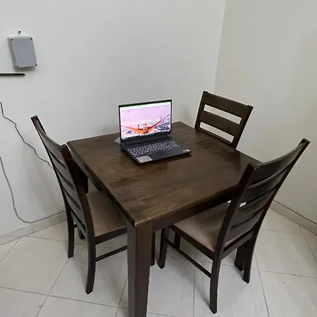 Robin Hostel Dubai-3