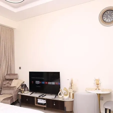 Superb Studio By The Creek View-2