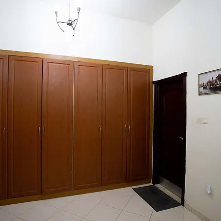 Robin Hostel Dubai-2