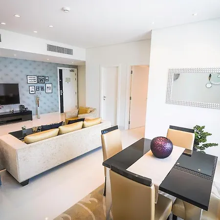Oskena Vacation Homes-Damac Maison Canal View-3