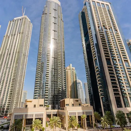 Luxfolio Retreats Stunning Duplex Downtown-3