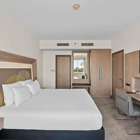 Novotel Dubai World Trade Centre-3