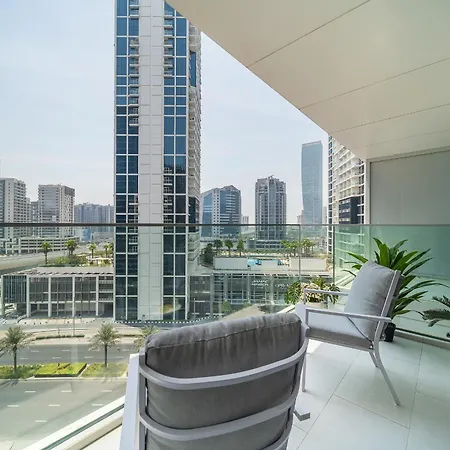 Luxury Studios With Burj Khalifa View Or Canal View - Marquise Square Tower-3