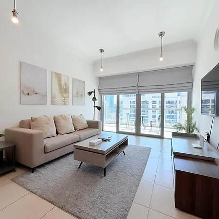 Modern 1Br, 8 Boulevard At Downtown Dubai-3