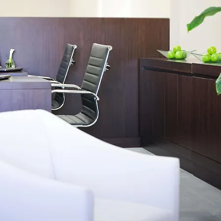 Moevenpick Hotel Apartments Al Mamzar Dubai-3