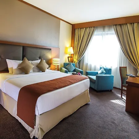 Landmark Summit Hotel-2