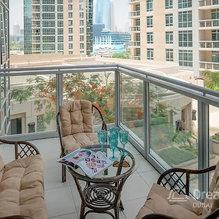 Dream Inn Apartments - Burj Residences Burj Khalifa View-2