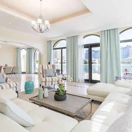 Charming 6Br Villa With Private Pool On Palm Jumeirah-3