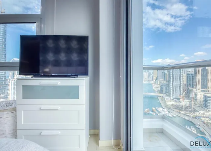 Lovely 2Br At Dec Tower 2 Dubai Marina By Deluxe Holiday Homes acceptant les animaux