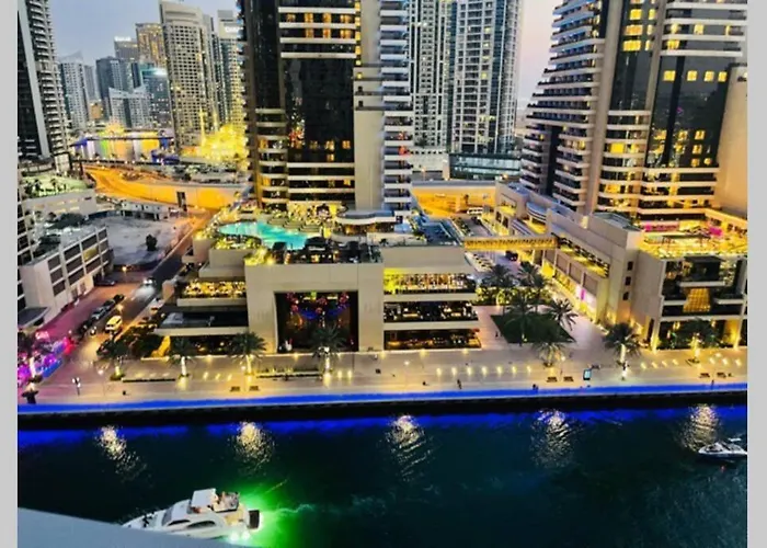 Cayan Tower Luxury Apartment With Sea View Dubai aceita animais de estimação