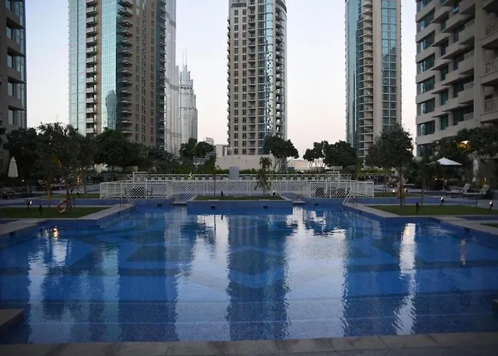 Nasma Luxury Stays - Fancy Apartment With Balcony Near Burj Khalifa Dubaï