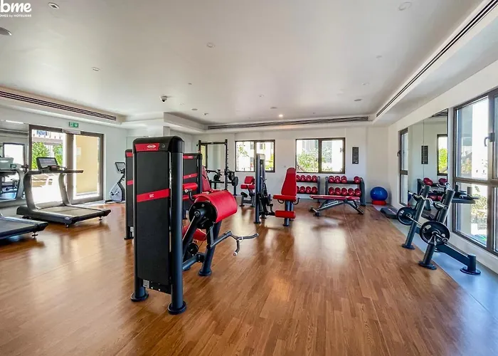Bnbmehomes - Elegant Pool View - 2Br Apartment - 607 Dubái
