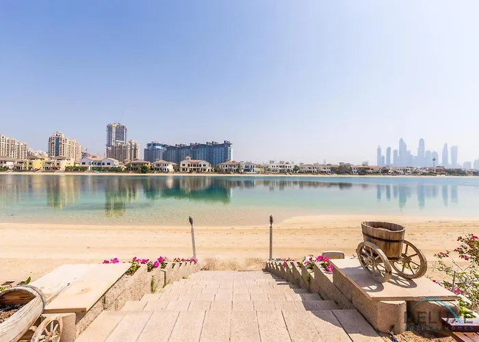 Charming 5Br Villa With Assistant'S Room And Private Pool On Palm Jumeirah By Deluxe Holiday Homes Dubái