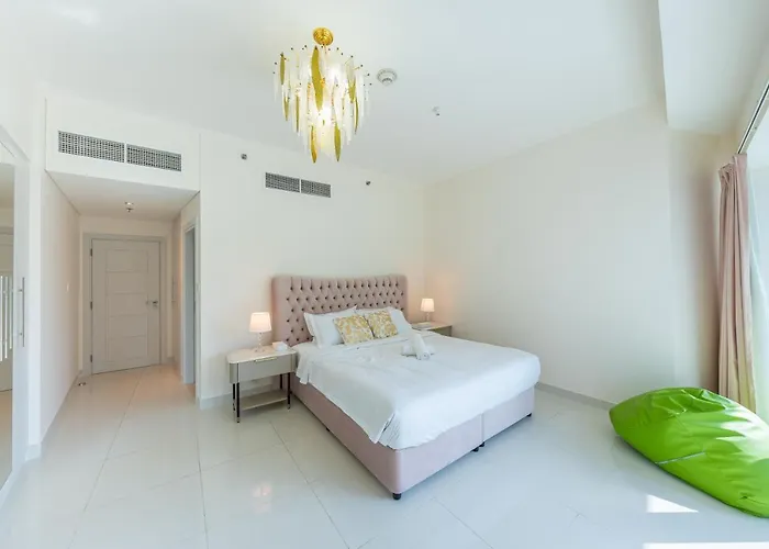 Tanin - Luxury Waterfront Apt With Stunning Marina Views Dubai