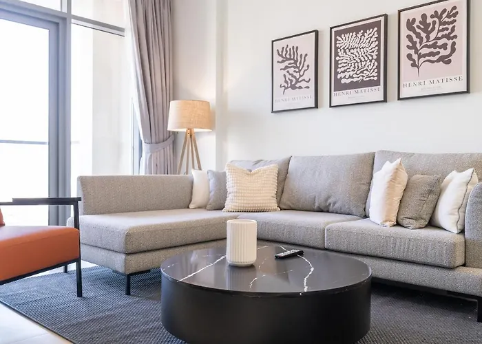 Luxe & Modern Two Bedroom Apartment Downtown Dubai - Close To Burj Khalifa & The Dubai Mall By Sojo Stay