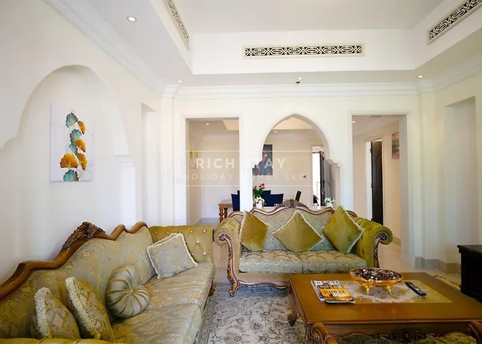Incredible 2Br Apartment, Downtown With Burj & Dubai Mall View By Rich Stay