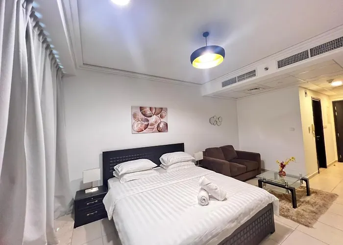 New Age Vacation Homes - Cozy Studio In Goldcrest Views 2, Jlt Dubaï