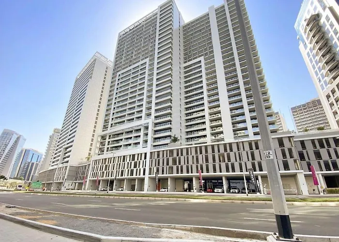 Silkhaus Large Studio With Bedroom In Business Bay'S New Tower Dubai