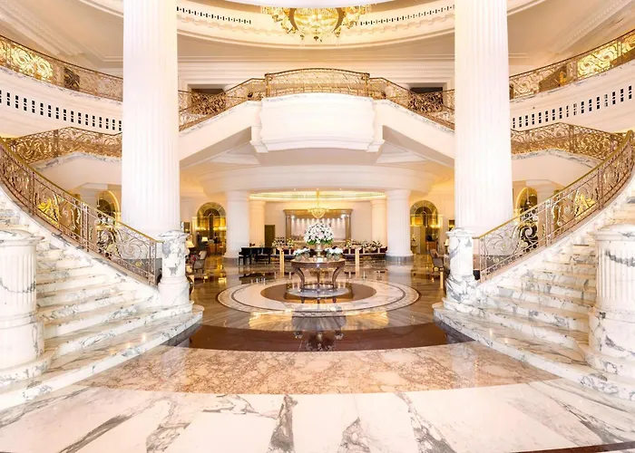 Hotels nahe Einkaufszentrum City Walk