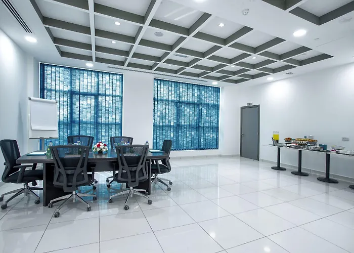 Haustierfreundliches City Avenue Al Reqqa Hotel Dubai
