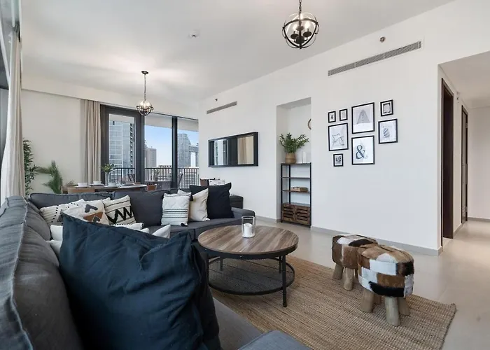 Breathtaking City Views From Dt Apt With Terrace Dubaï acceptant les animaux